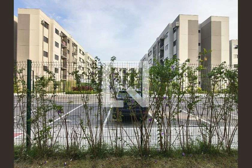 Apartamento de 64 m² com 2 quartos e cozinha fechada