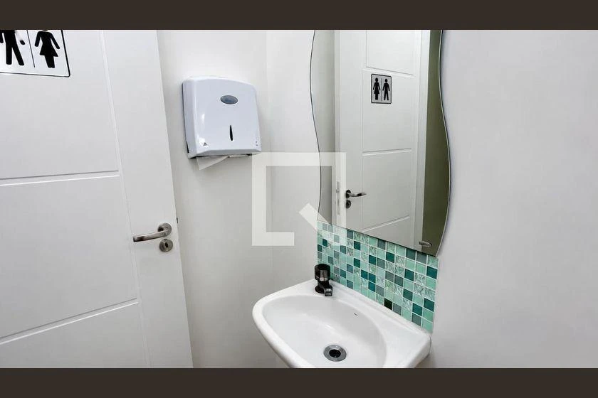 Casa para alugar sem mobília com 4 quartos e 1 banheiro — photo 41