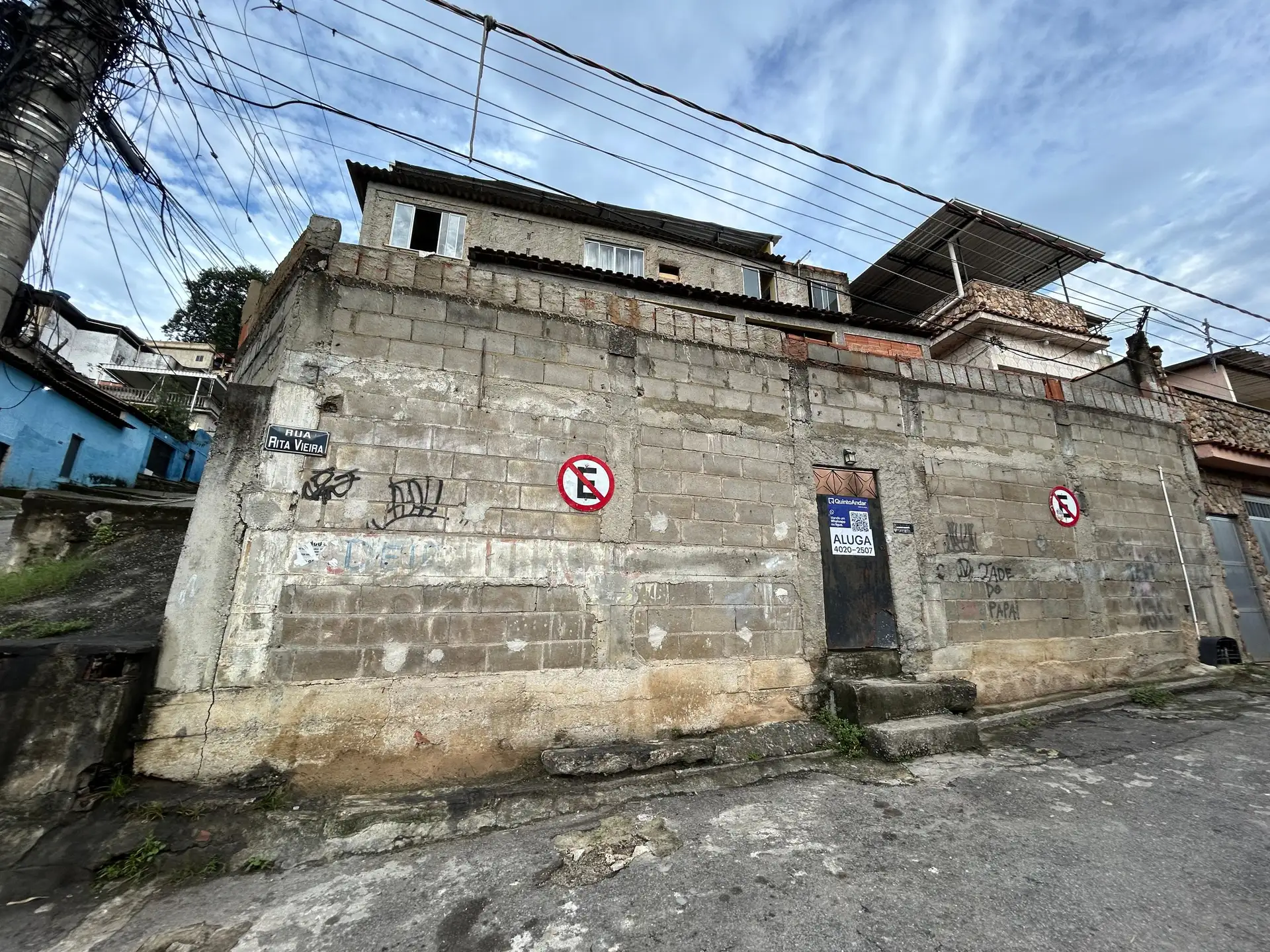 Unfurnished 1-bedroom house with a dedicated laundry area — photo 27