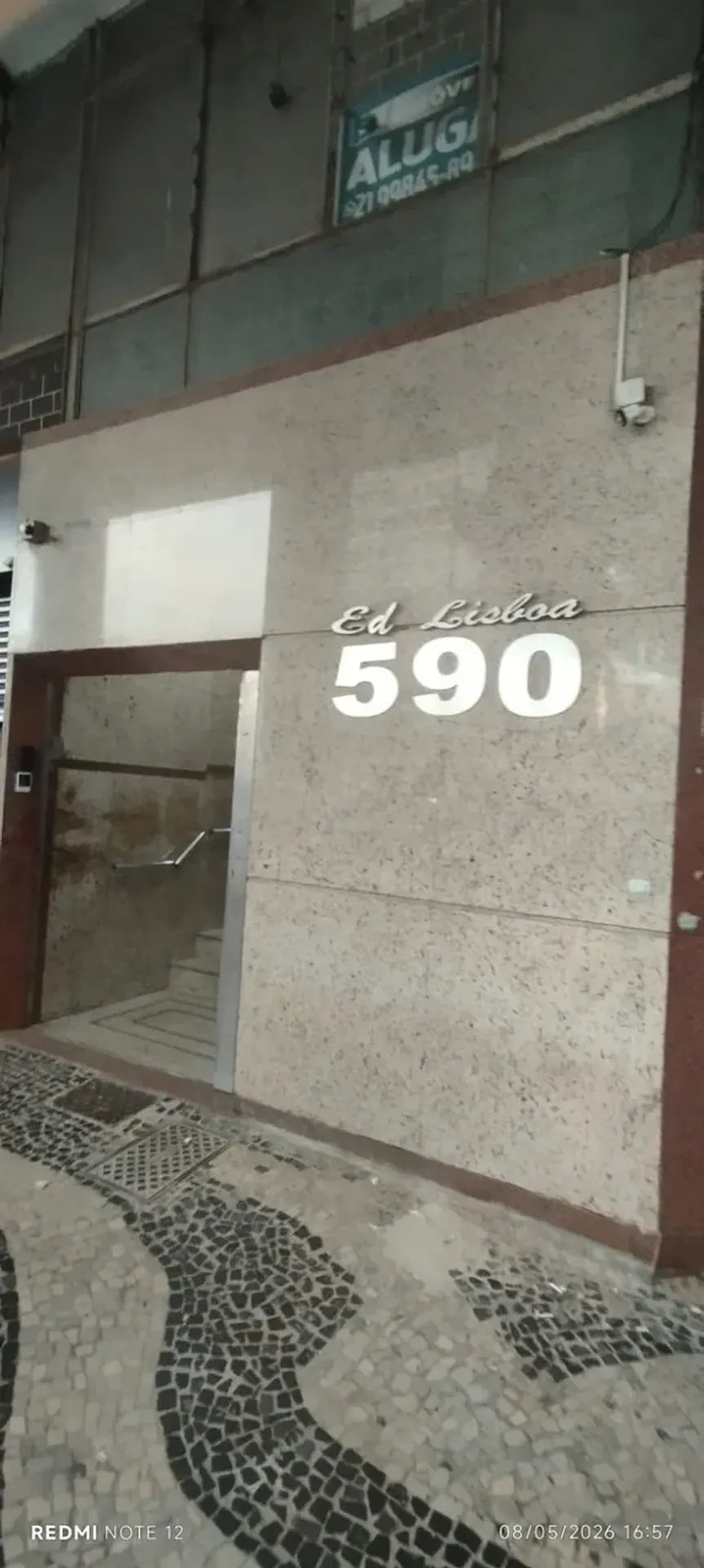 Unfurnished 1-bedroom apartment with floor-to-ceiling windows — photo 29