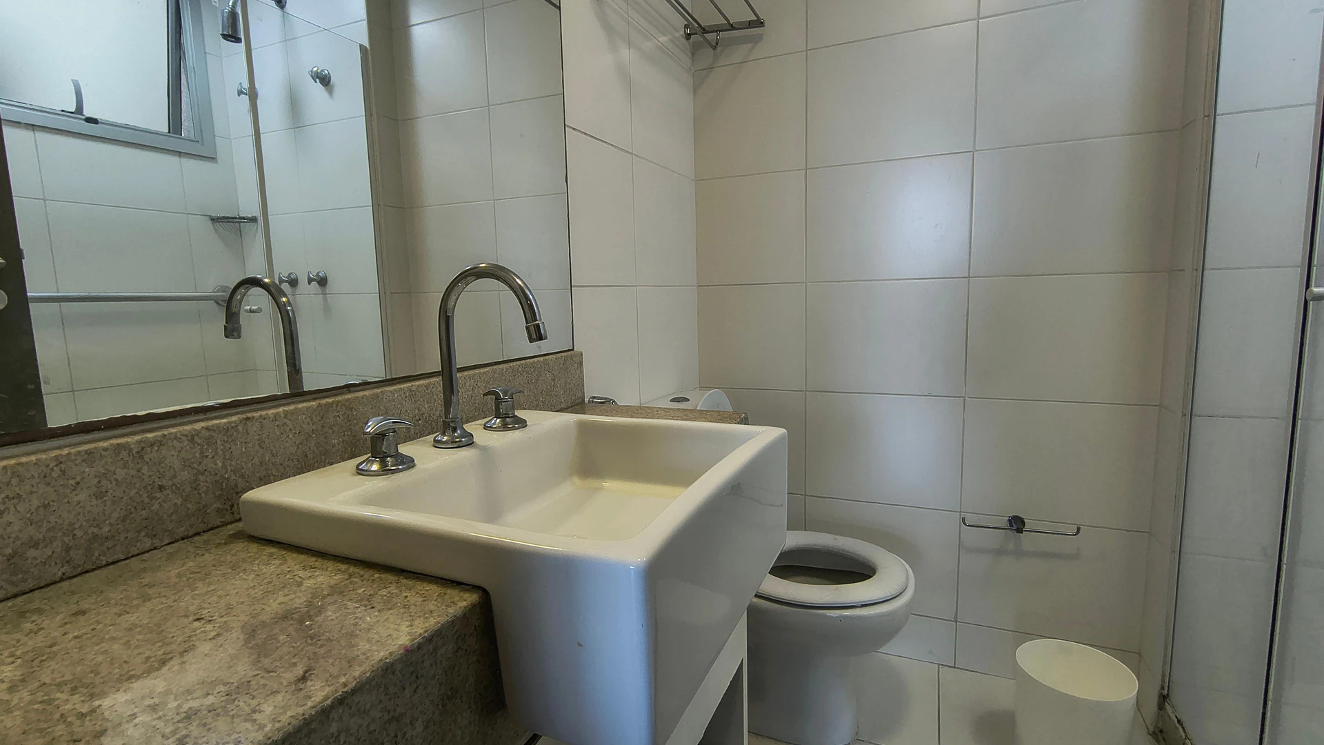 1-bedroom apartment with 1 parking space and balcony — photo 15