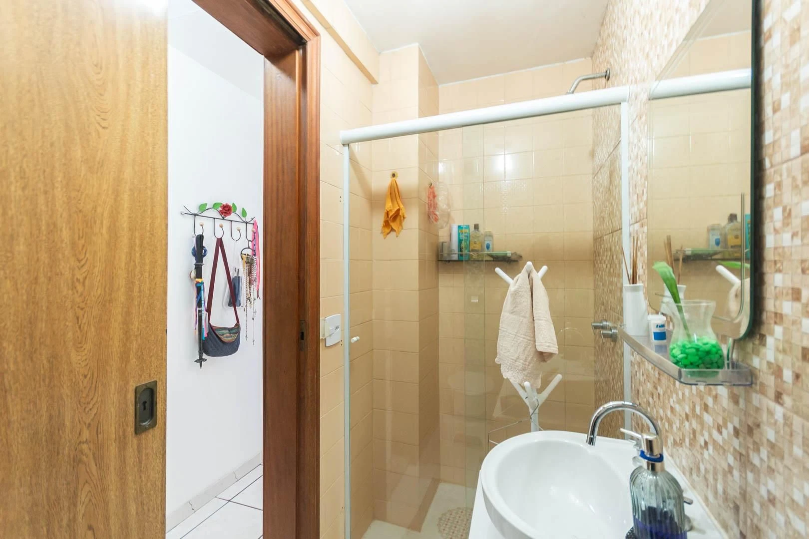Furnished apartment, 72 m², with a home office — photo 46