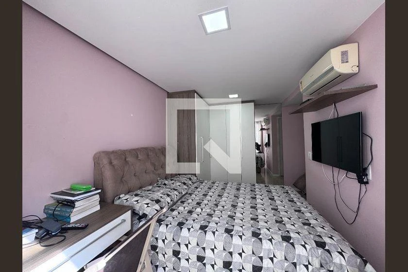 230 m² apartment with 4 bedrooms and 3 suites — photo 35