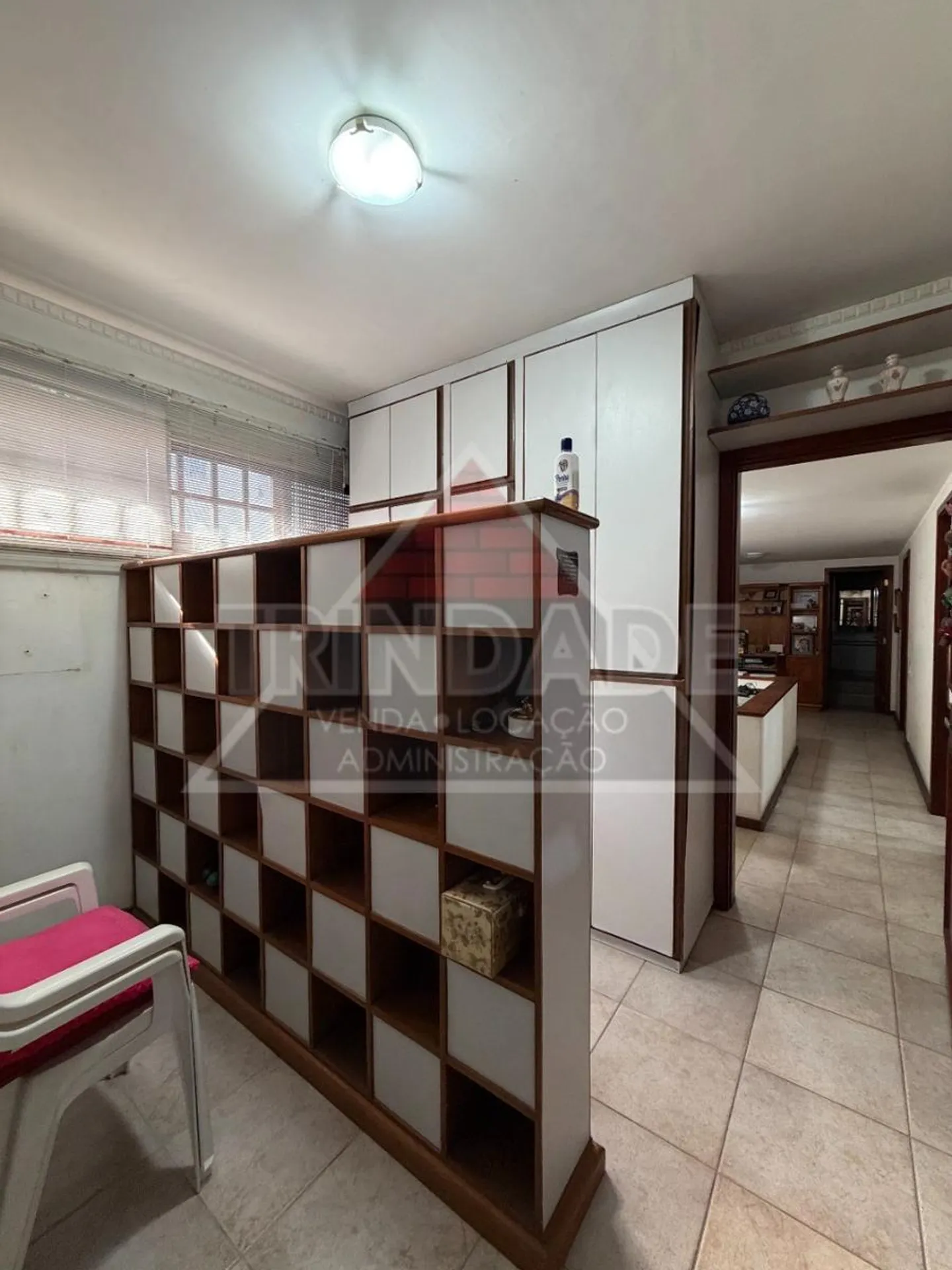 Bathtub in a 6-bedroom apartment, 647 m² — photo 26