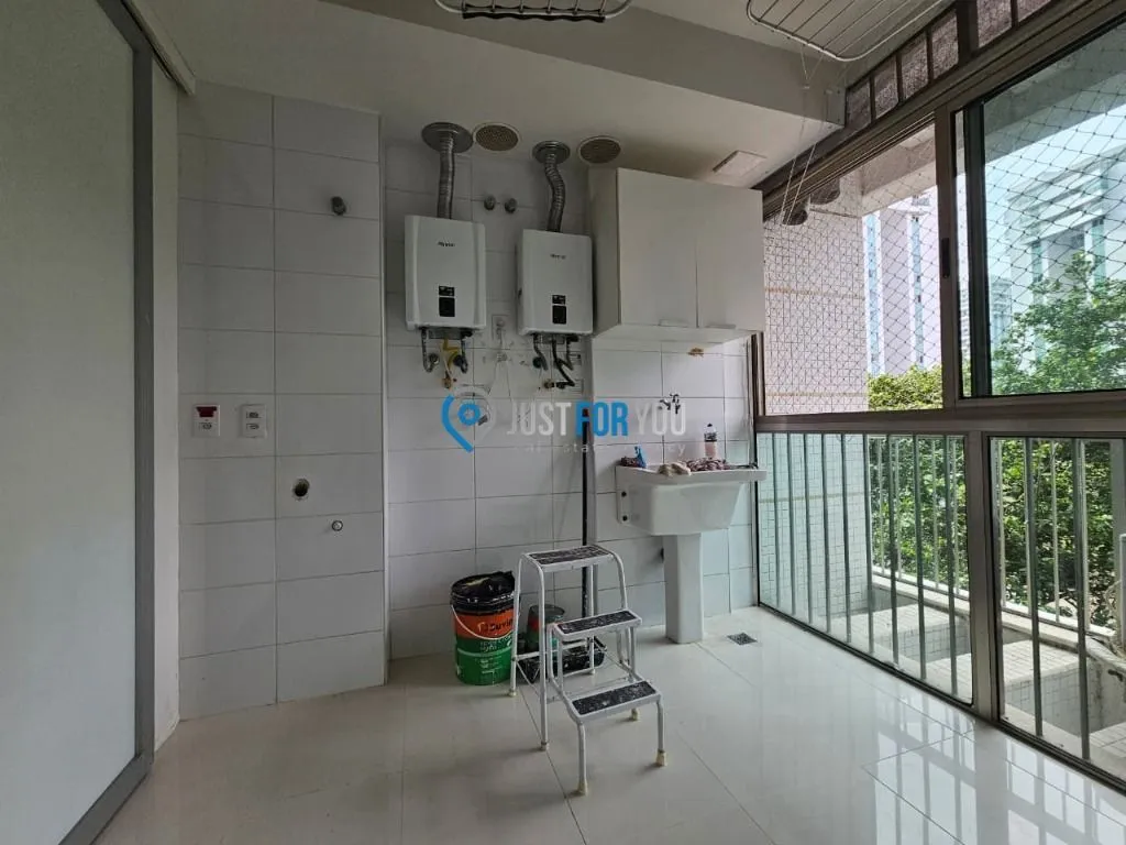 Apartamento mobiliado de 4 quartos em condomínio com piscina — photo 30