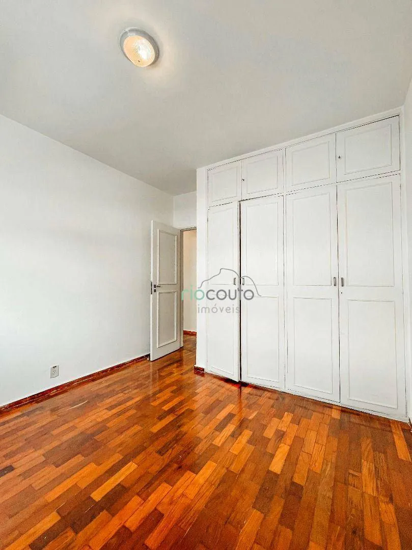 Unfurnished apartment with 4 bedrooms and 377 m² — photo 29
