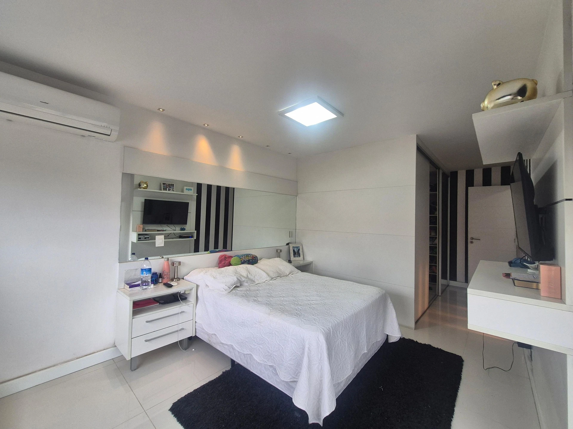 Garden in a 5-bedroom house, 400 m² — photo 11