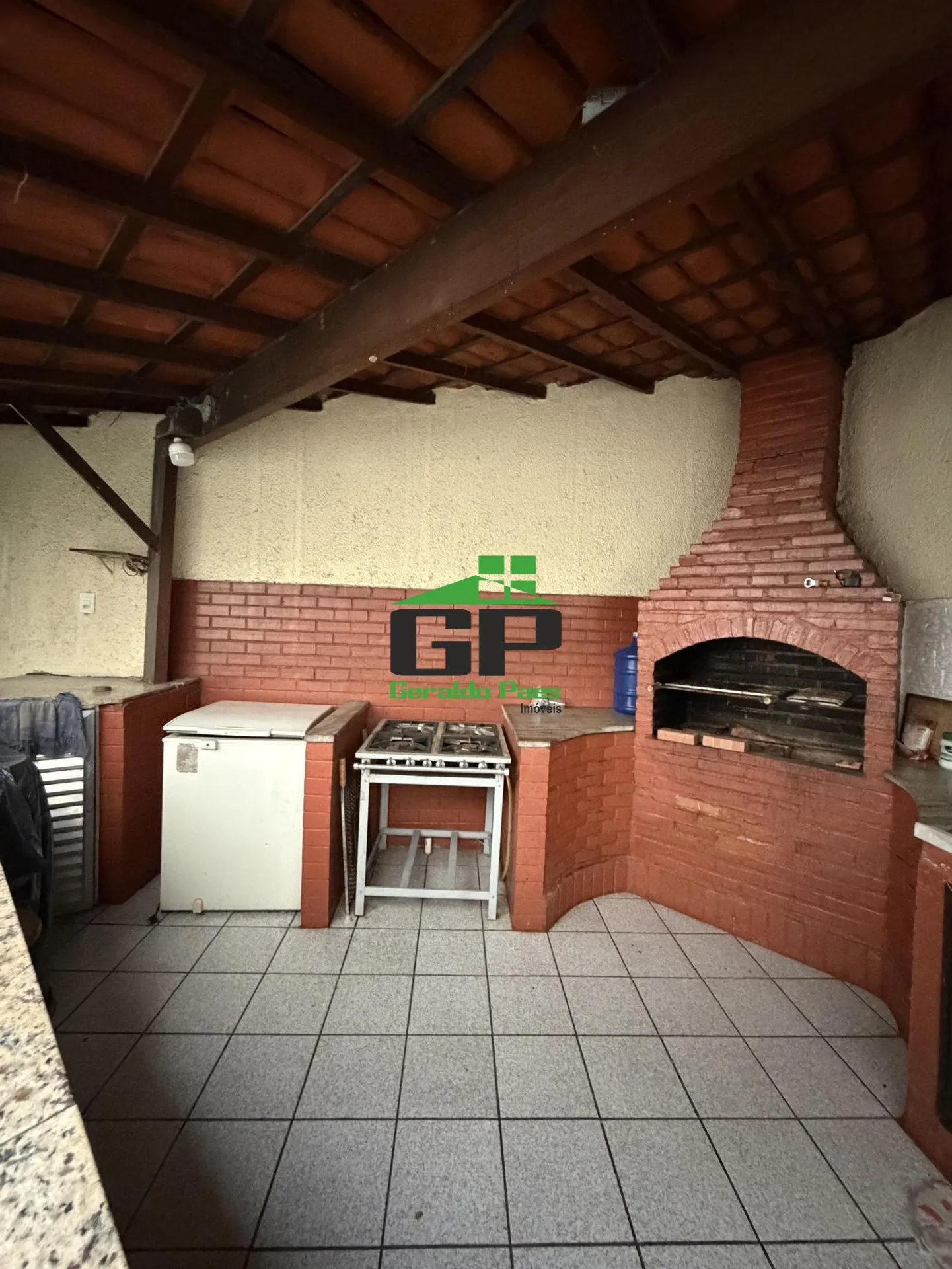 3-bedroom apartment with a washing machine — photo 17