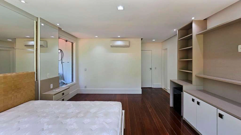 Condo house with 5 bedrooms and a gas kitchen — photo 14
