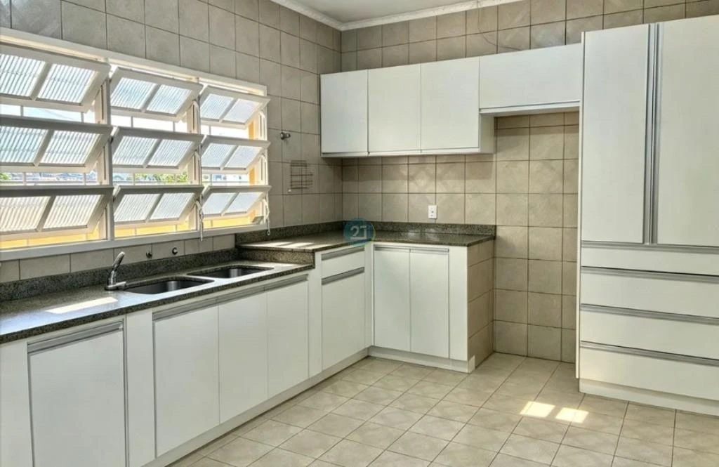 4-bedroom house with a grill on the balcony in Florianópolis — photo 2