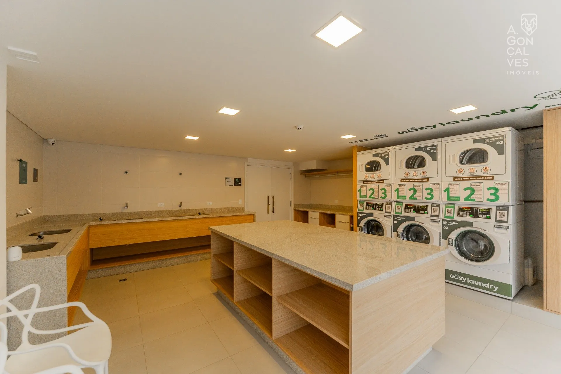 Studio mobiliado de 28 m², 1 quarto e varanda de vidro — photo 24