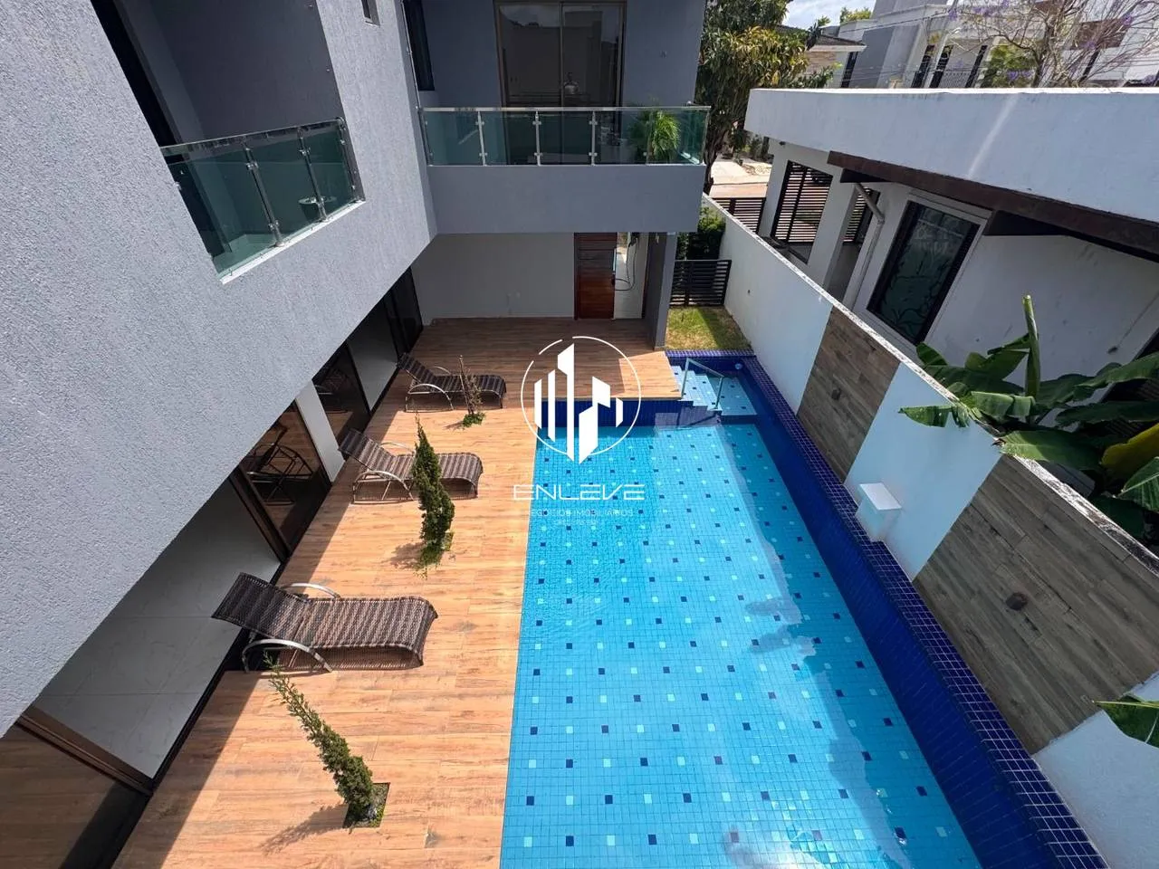 Casa com 4 suítes, 5 banheiros e 600 m² — photo 19