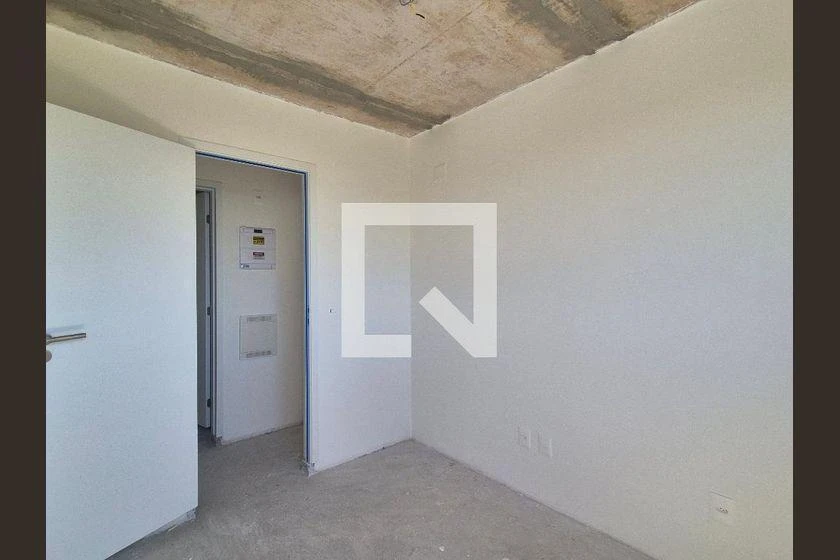Apartamento para locação com janelas do chão ao teto — photo 23