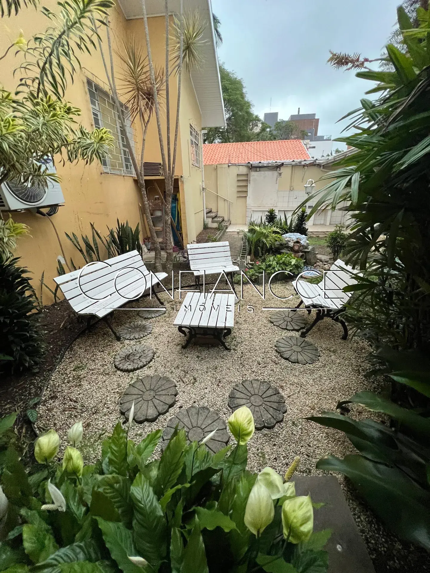 House for rent with 4 bedrooms and 3 bathrooms — photo 47