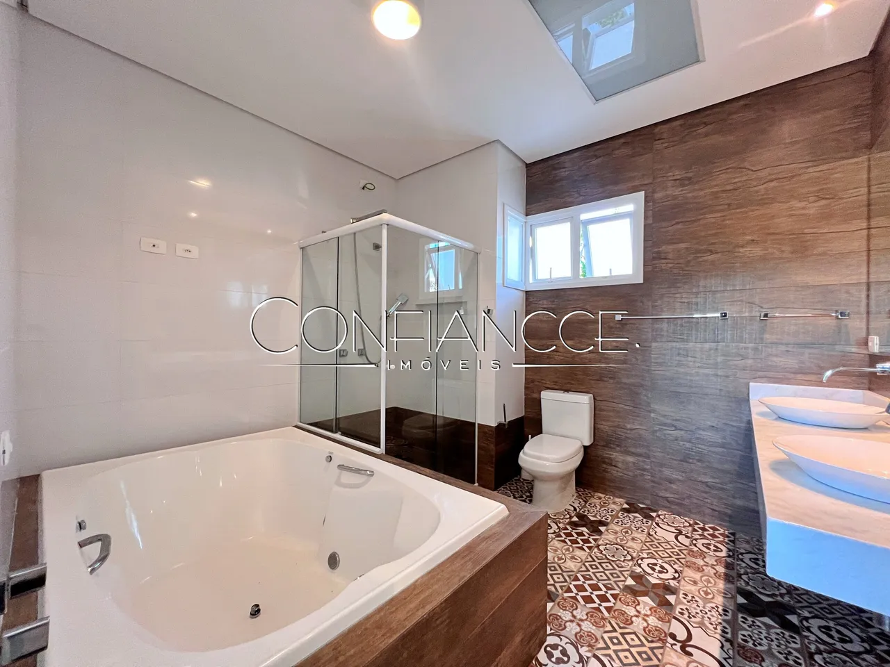 Casa em condomínio com 4 quartos e 6 banheiros — photo 18