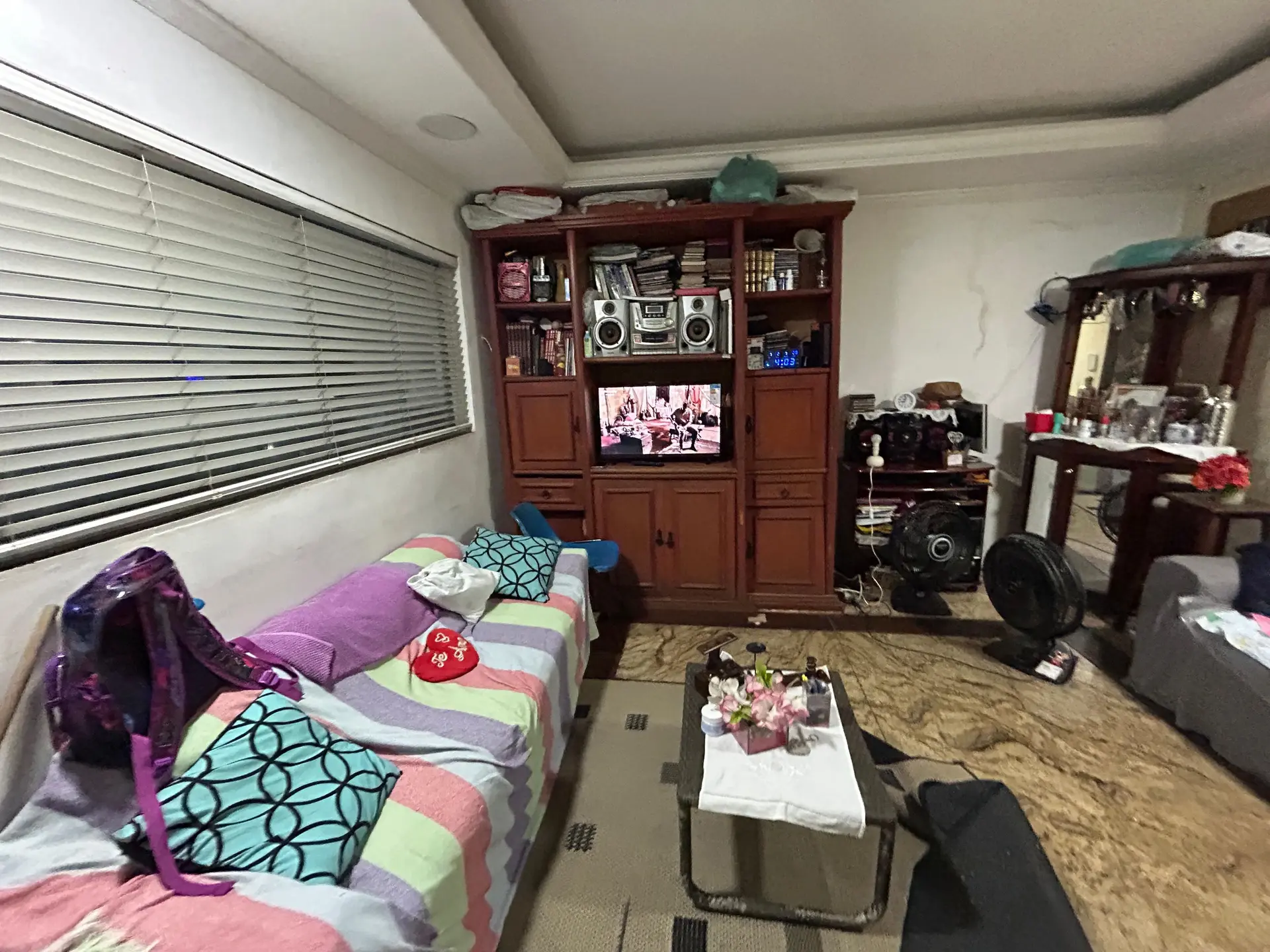 Casa com 4 quartos e varanda fechada de vidro — photo 2
