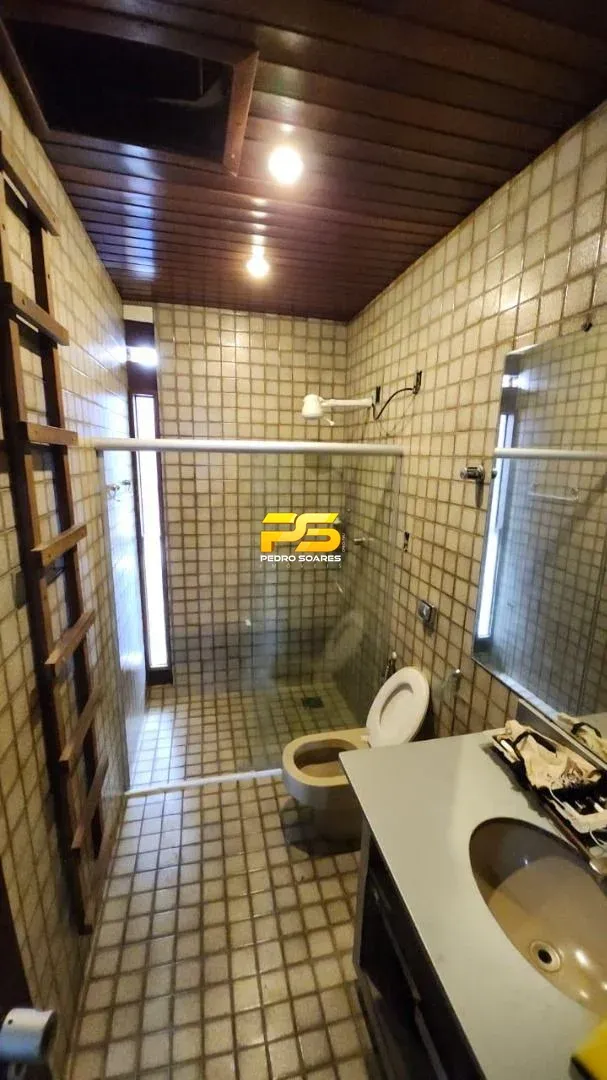 Casa com 4 suítes e 350 m², com 4 vagas — photo 5
