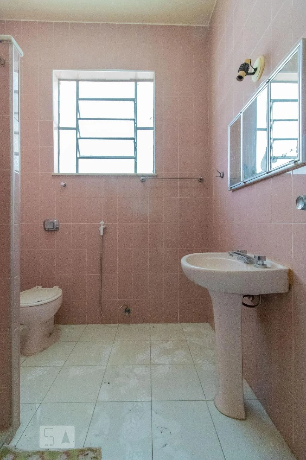 Apartamento de 2 quartos com varanda gourmet — photo 32