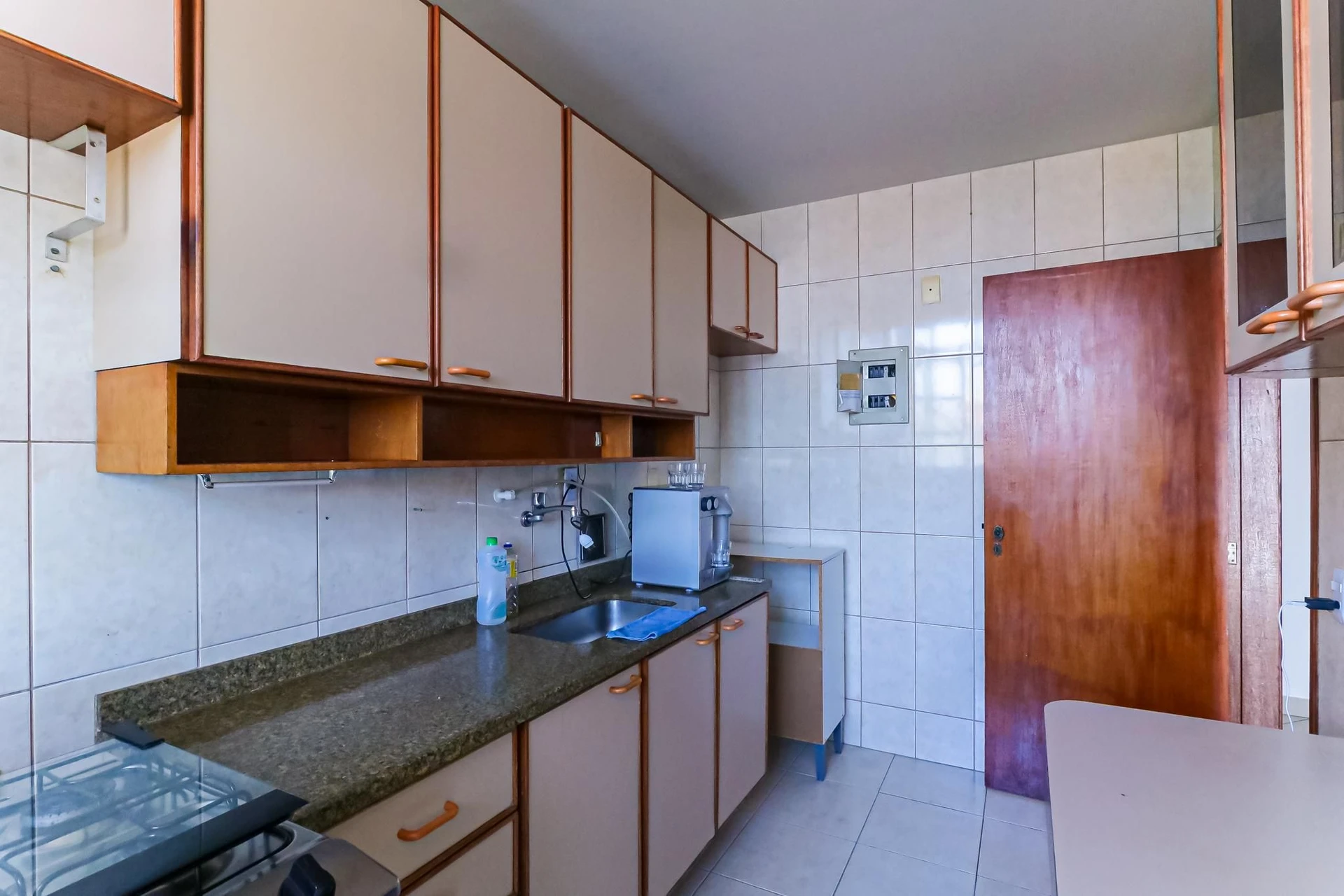 2-bedroom apartment in a building with a sauna — photo 30