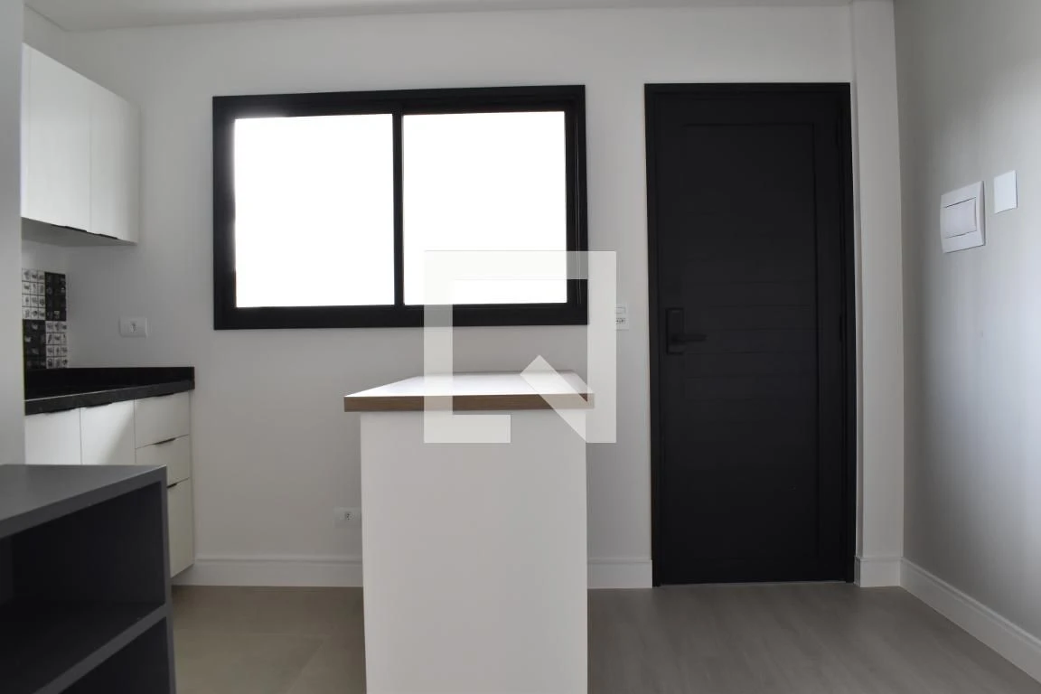 Studio, 33 m², with a home office — photo 14