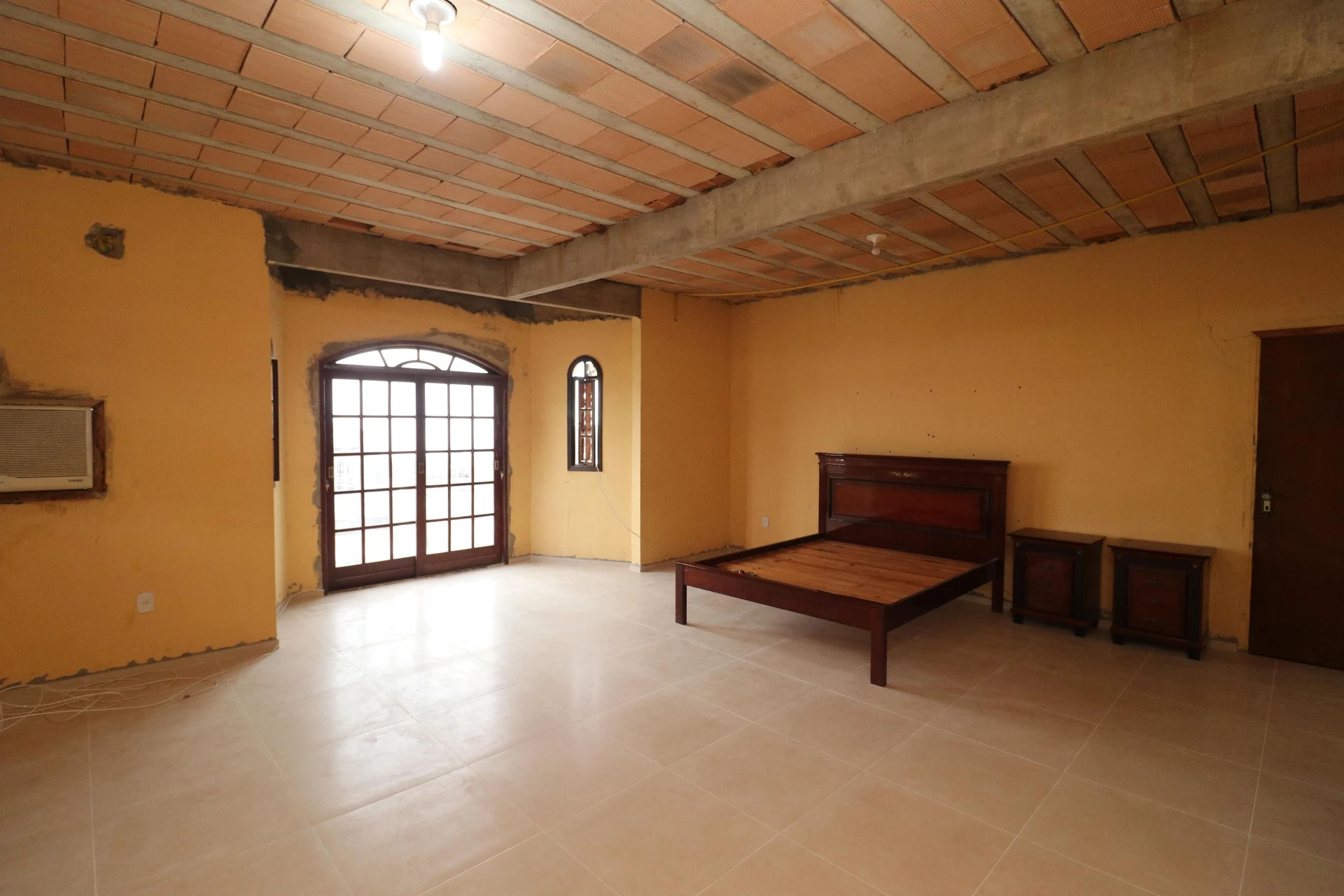 House with 4 suites and 3 parking spaces with private garden — photo 30