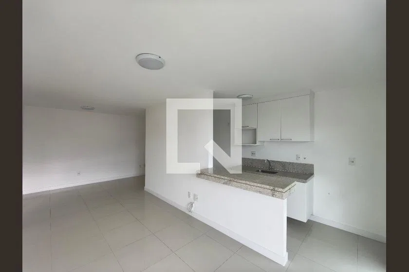 2-bedroom apartment with a mountain view — photo 2