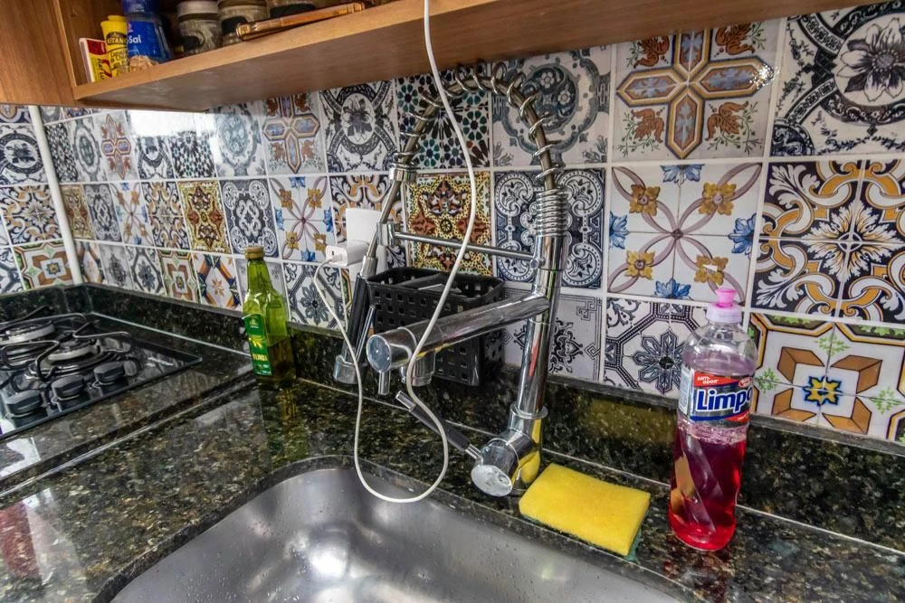 Мебльована квартира з 2 спальнями, балконом і відкритою кухнею — photo 2