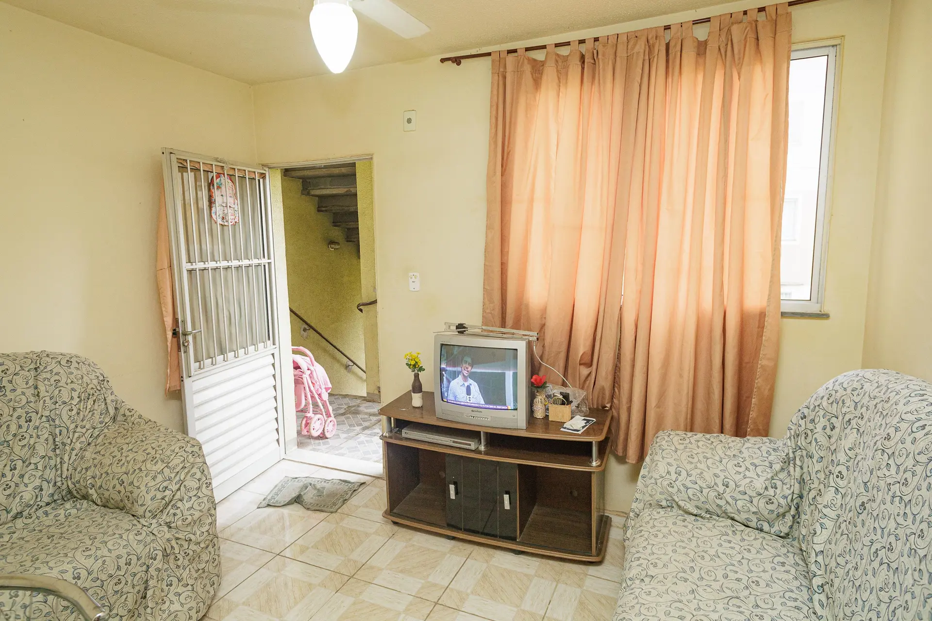 Furnished rental apartment with 2 bedrooms and 1 bath — photo 16