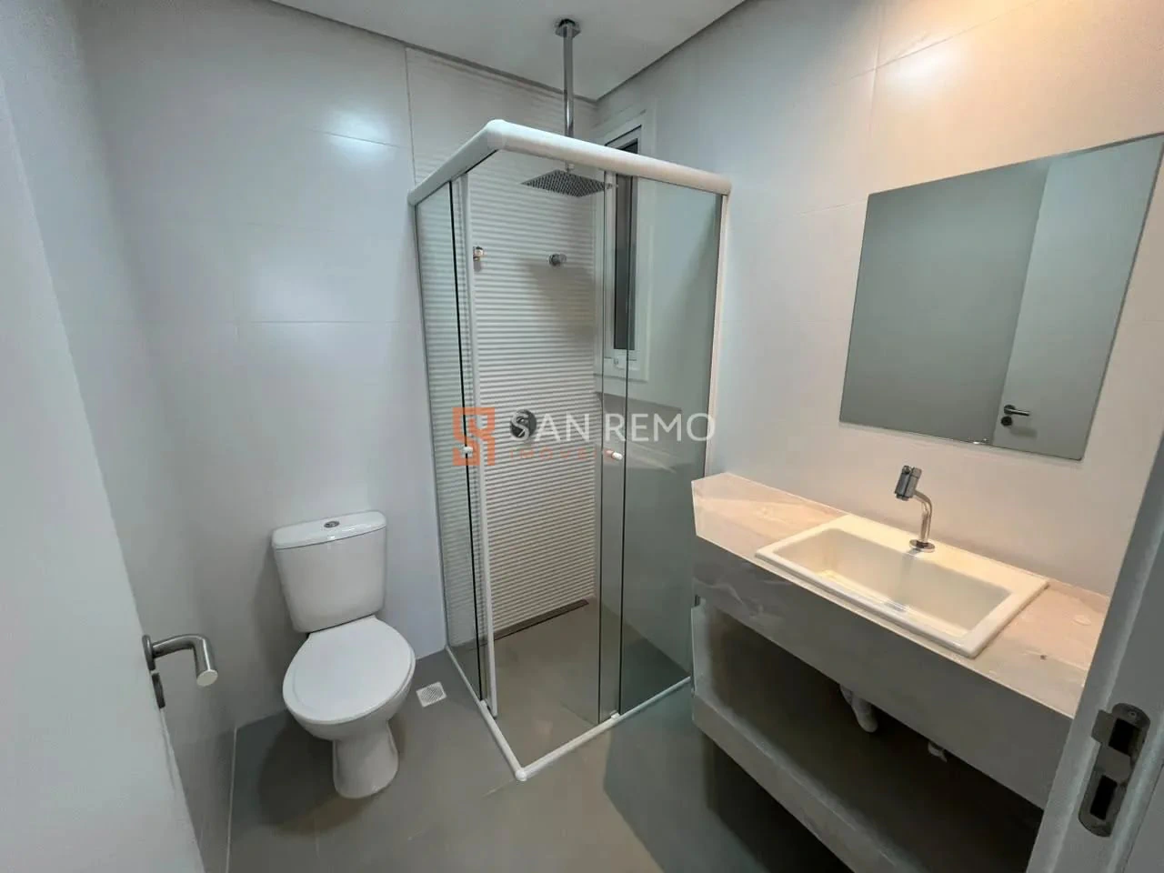 Apartamento de 2 quartos com cozinha aberta e 73 m² — photo 7