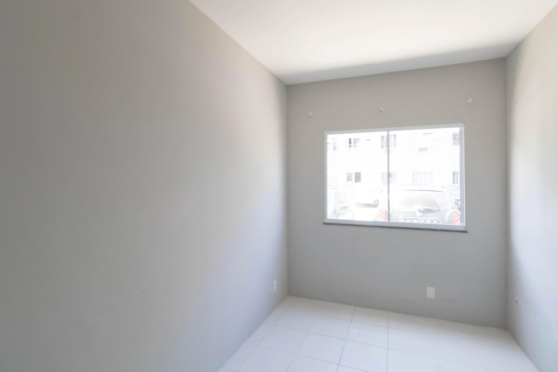 2-bedroom apartment in a building with a gym — photo 25