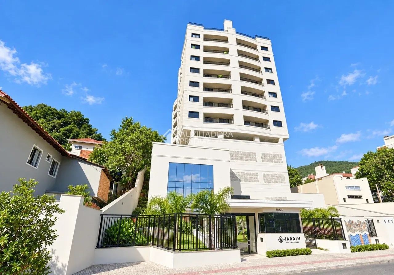 Furnished 2-bedroom apartment with balcony and grill — photo 6