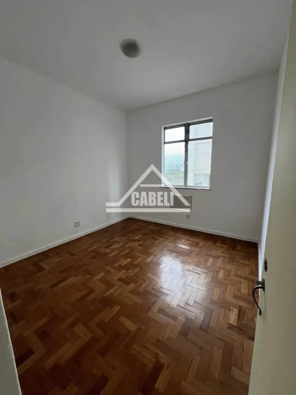 2-bedroom apartment with 2 bathrooms, no parking — photo 3