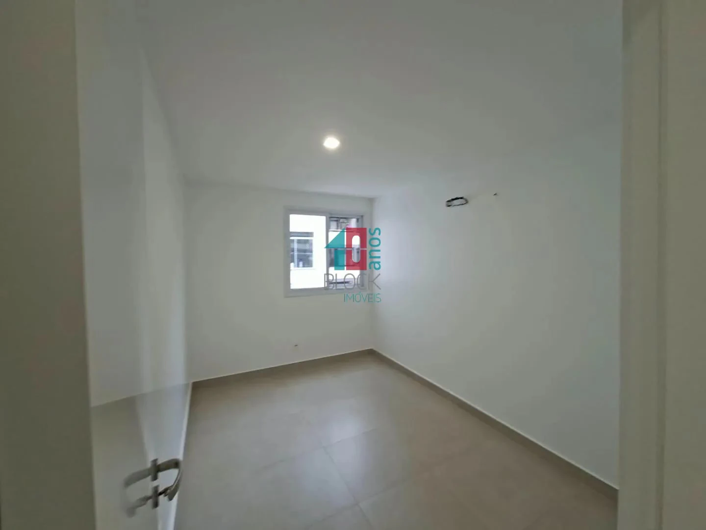3-bedroom apartment with 1 suite and balcony, 122 m² — photo 14