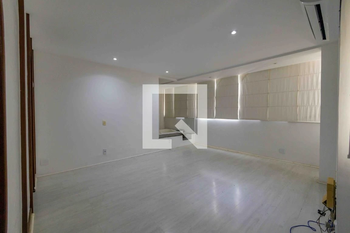 Ванна та 4 спальні: квартира 360 м² — photo 5
