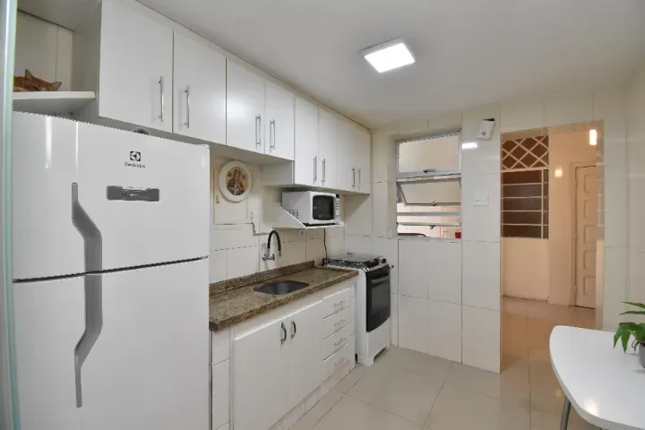 Apartamento mobiliado com 3 quartos e 2 banheiros — photo 8