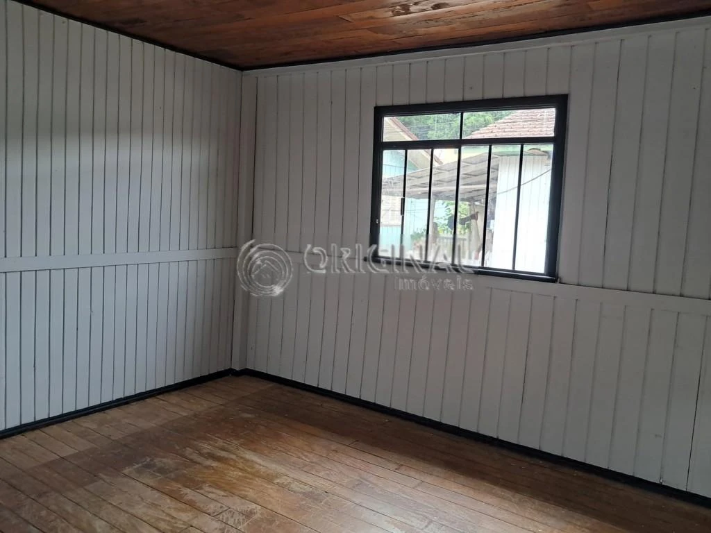 Будинок із 2 спальнями та дерев'яною підлогою або ламінатом — photo 11
