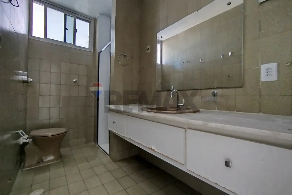 3-bedroom apartment with a closed kitchen and 160 m² — photo 8
