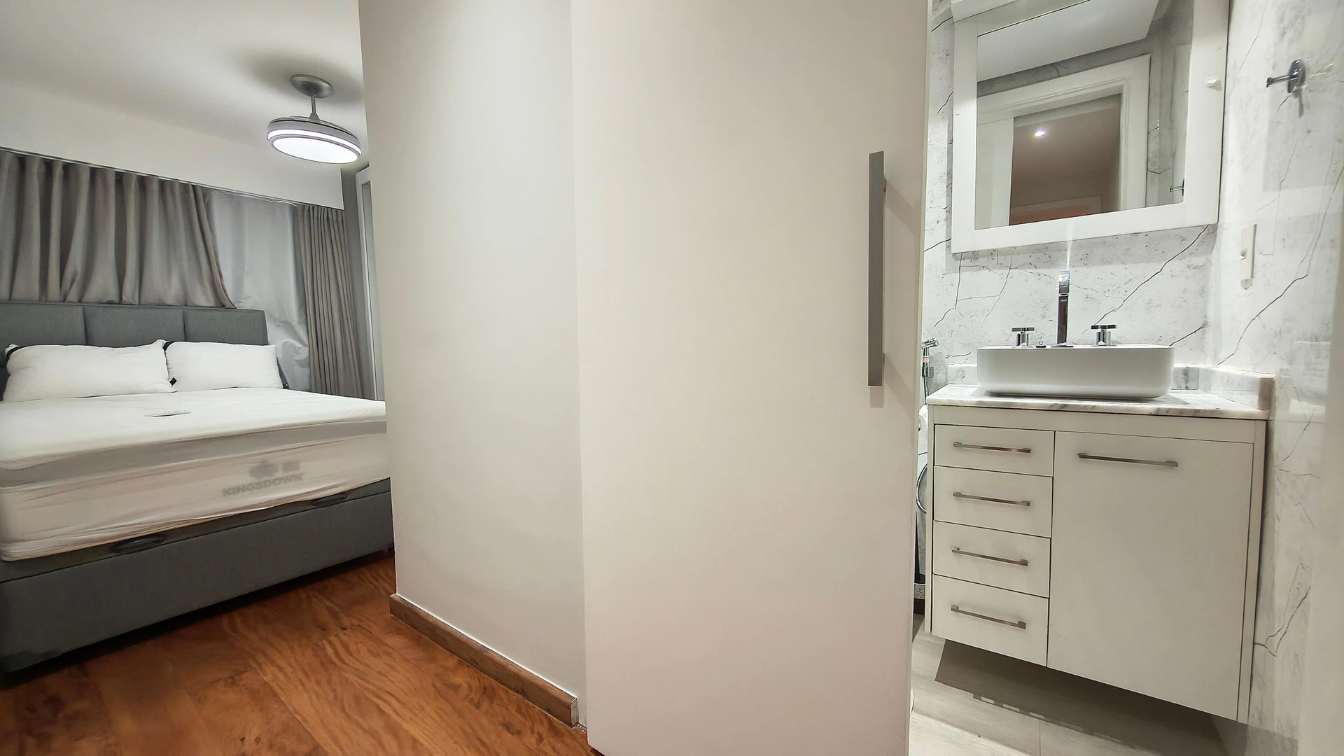 Washing machine in a 4-bedroom apartment, 205 m² — photo 35