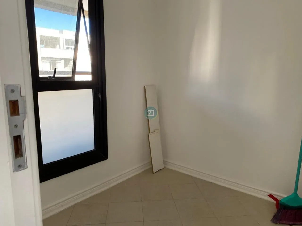 Apartamento de 230 m² con 3 suites y despacho — photo 29