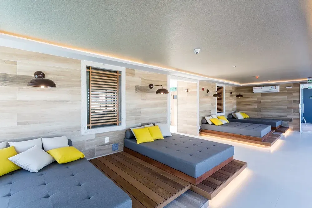 Apartamento amueblado de 1 dormitorio con 76 m² y balcón — photo 37