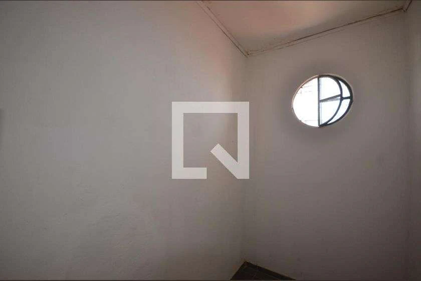 1-bedroom apartment with an electric shower — photo 10