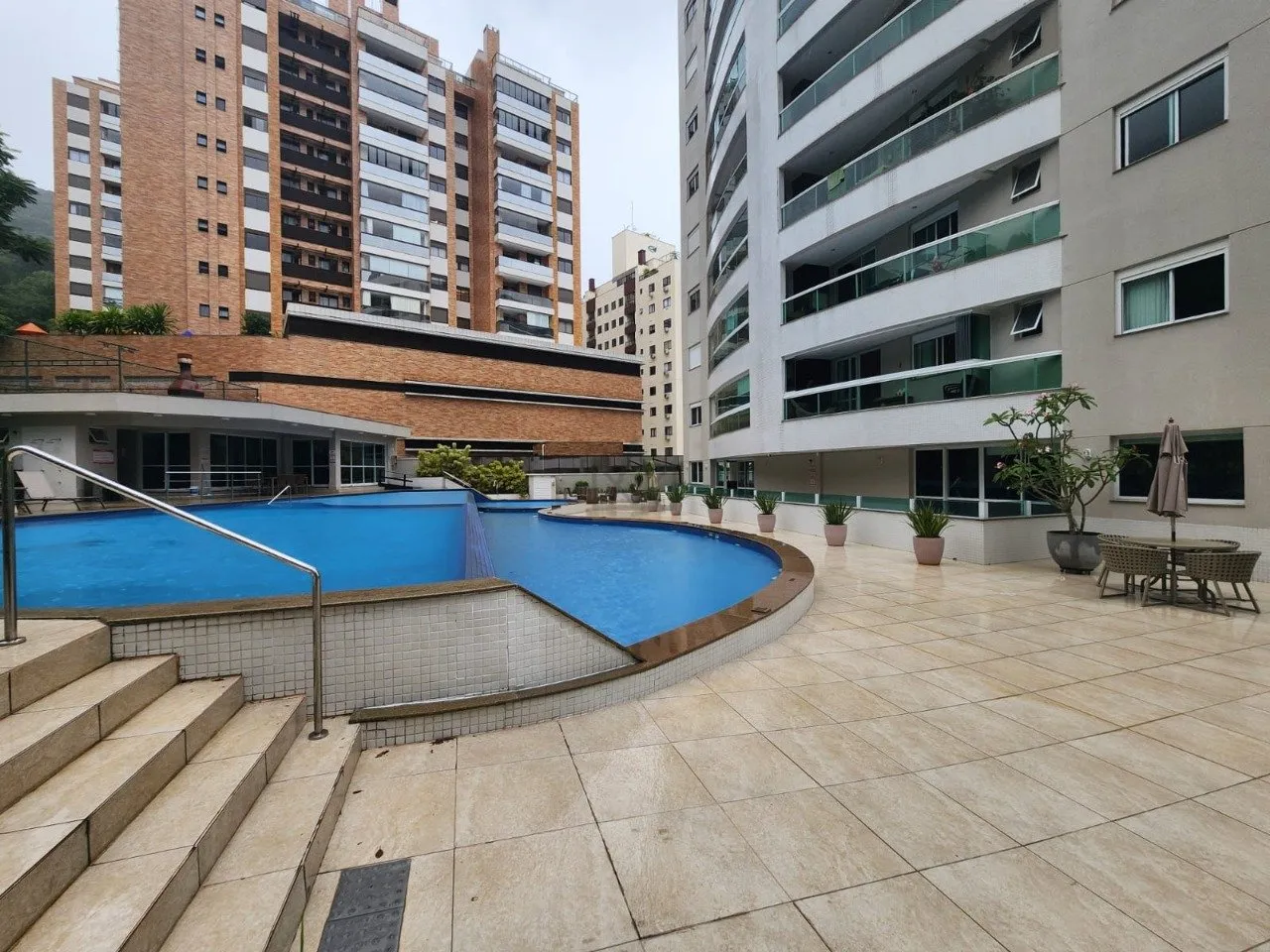 Furnished apartment, 121 m², with a mountain view — photo 33