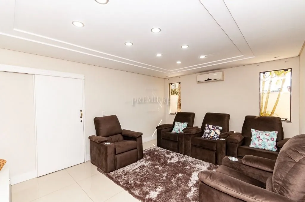 Furnished house with 4 bedrooms across 1167 m² and 8 spots — photo 45