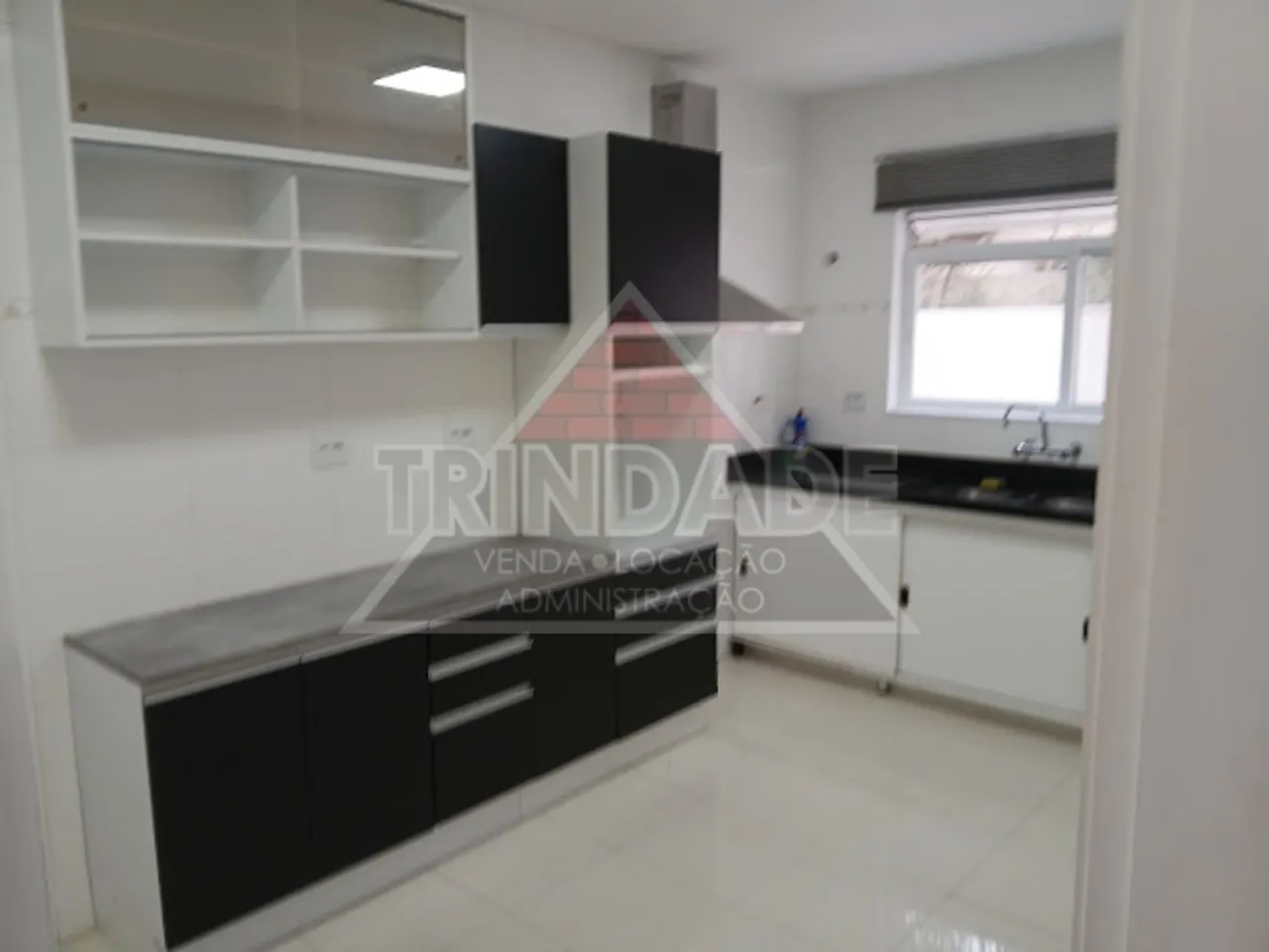 Casa duplex de 270 m² com 5 suítes e 3 banheiros — photo 8