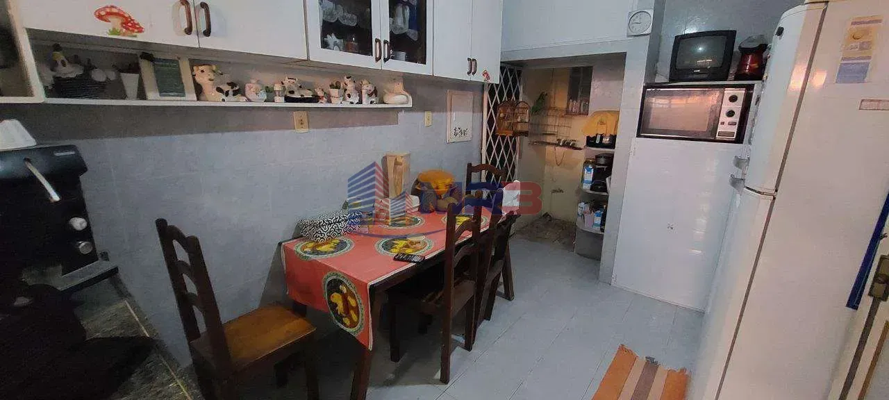 Furnished house with 5 bedrooms and a home office — photo 35