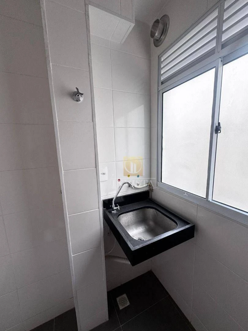 46 m² unfurnished apartment with 2 bedrooms and 1 parking space — photo 9