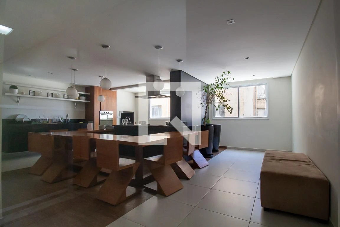 2-bedroom apartment with a grill on the balcony in Curitiba — photo 12