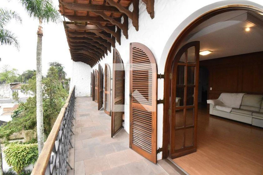 House with 5 bedrooms, gas stove and 650 m² — photo 8