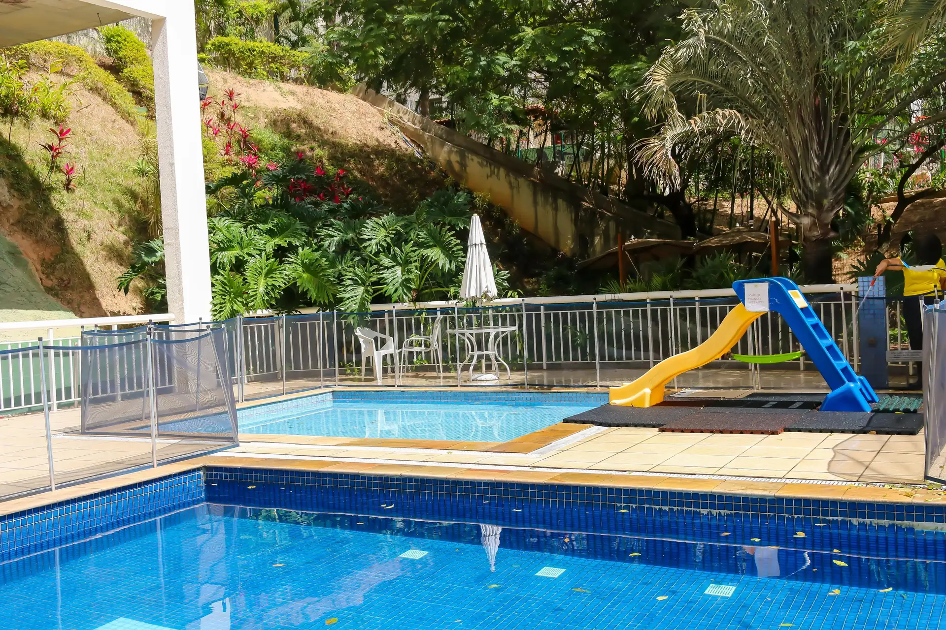 2-bedroom apartment with a park view in Rio de Janeiro — photo 4