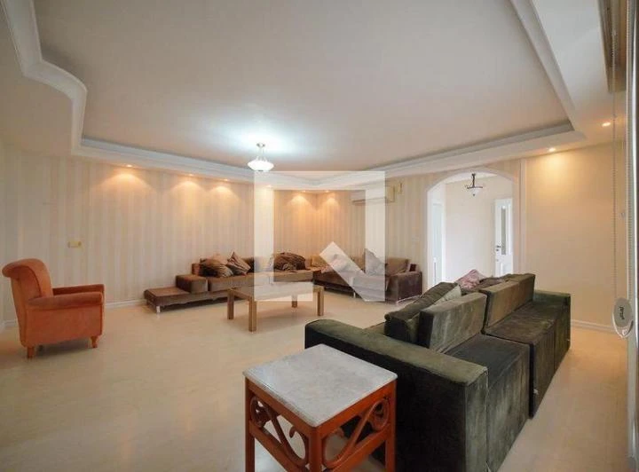 House with 5 bedrooms, 350 m² and a shared pool — photo 7